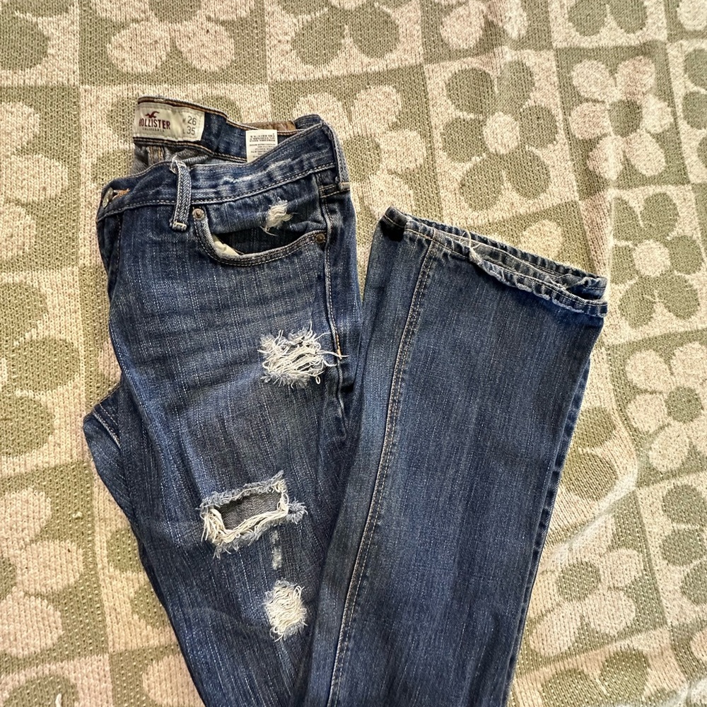 Hollister Women's Blue Distressed Jeans